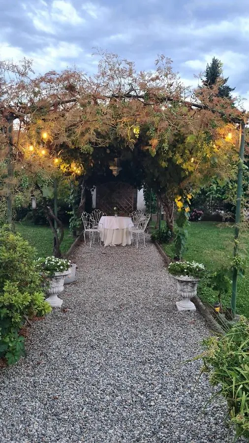 Dragonfly Appartamento Bianca Angera Bed & Breakfast